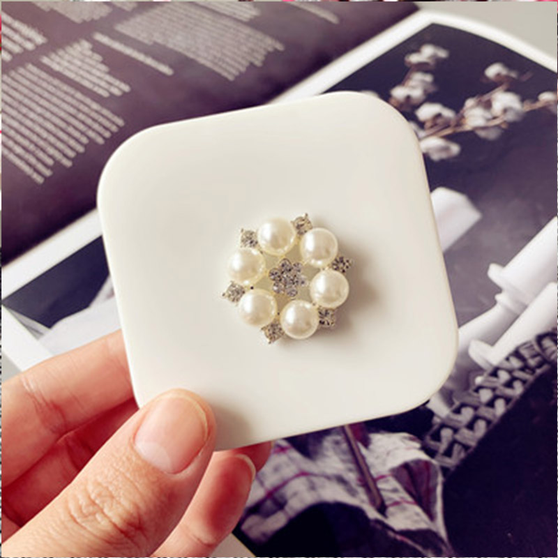 Cute Contact Lenses Case Luxur - Luxury Skincare Samples review and price